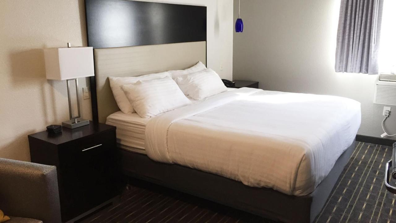 Comfort Inn & Suites Tigard Near Washington Square Eksteriør billede