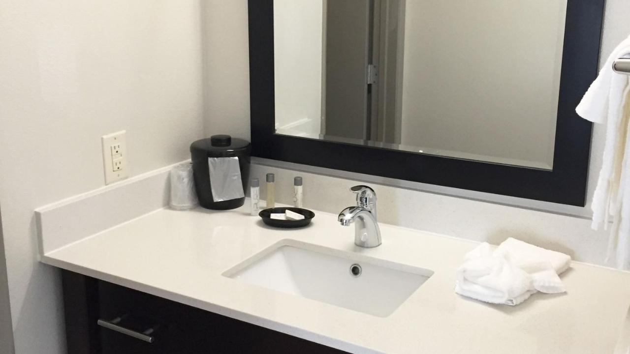 Comfort Inn & Suites Tigard Near Washington Square Eksteriør billede