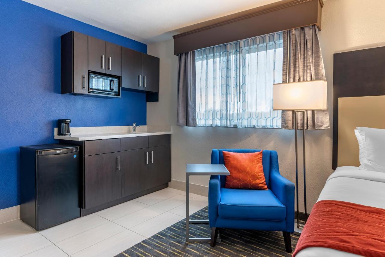 Comfort Inn & Suites Tigard Near Washington Square Eksteriør billede