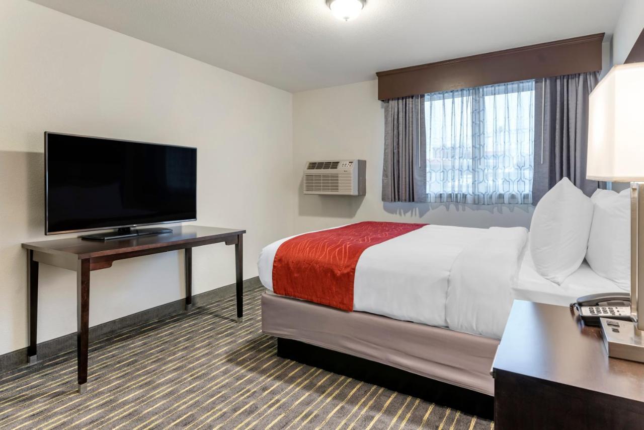 Comfort Inn & Suites Tigard Near Washington Square Eksteriør billede